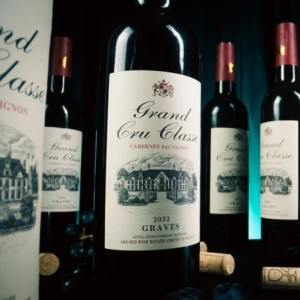 Miracle Wine Bottles by TCC Magic