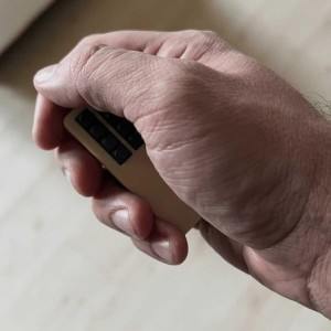 Atom 2 Smart Remote by Electricks