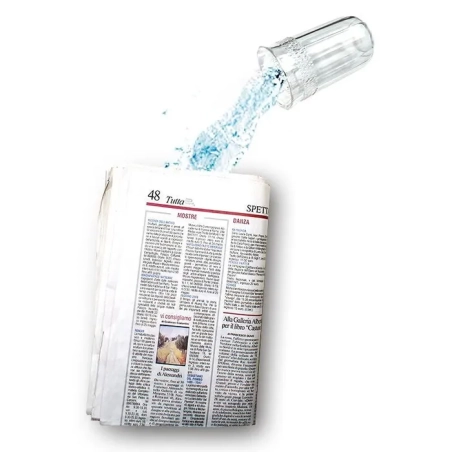 Líquido en periódico