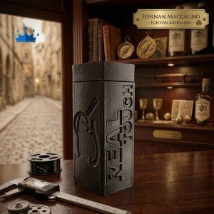 Real Touch by Hernán Maccagno