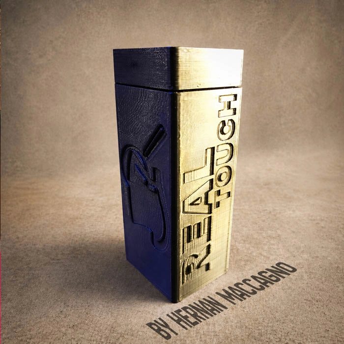 Real Touch by Hernán Maccagno